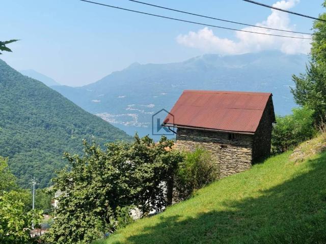 Rustico / Casale in vendita a Valvarrone LC