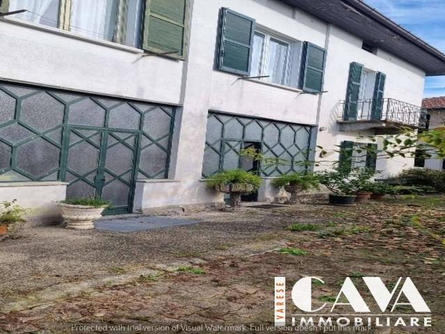 Rustico / Casale in vendita a Varese VA