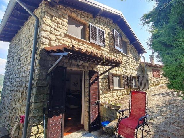 Rustico / Casale in vendita a Varzi PV