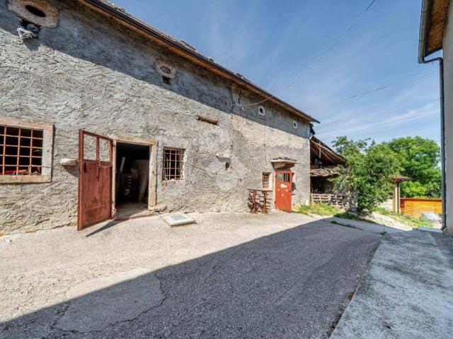 Rustico / Casale in vendita a Velo Veronese VR