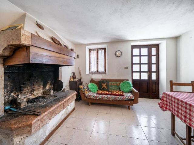 Rustico / Casale in vendita a Velo Veronese VR