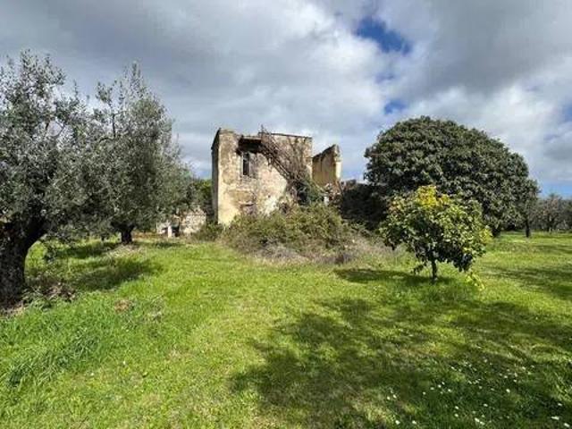 Rustico / Casale in vendita a Velletri RM