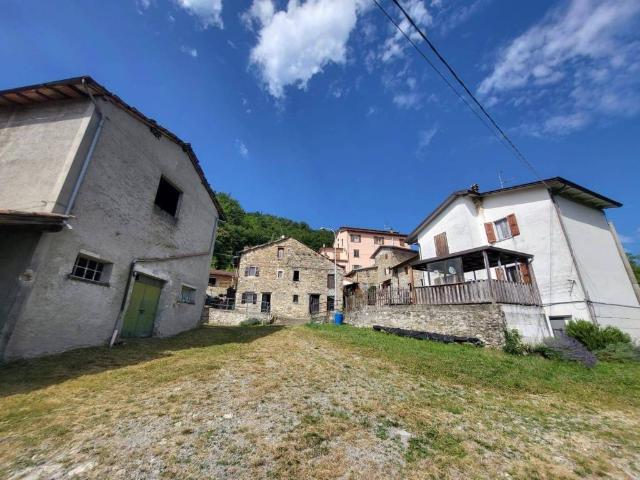 Rustico / Casale in vendita a Ventasso RE