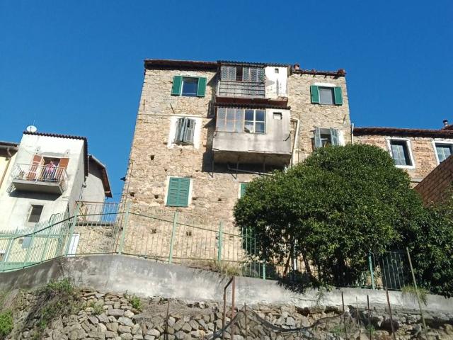 Rustico / Casale in vendita a Ventimiglia IM