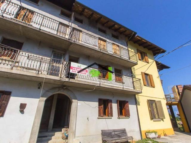 Rustico / Casale in vendita a Verzegnis UD