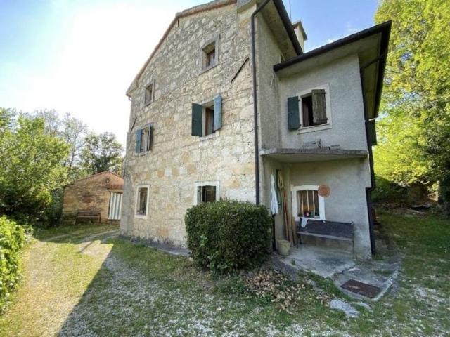Rustico / Casale in vendita a Vittorio Veneto TV