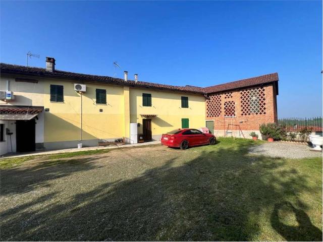 Rustico / Casale in vendita a Viale AT