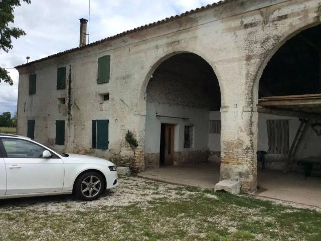 Rustico / Casale in vendita a Villorba TV
