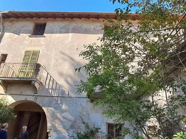 Rustico / Casale in vendita a Villa Carcina BS
