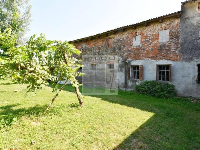 Rustico / Casale in vendita a Villa del Conte PD
