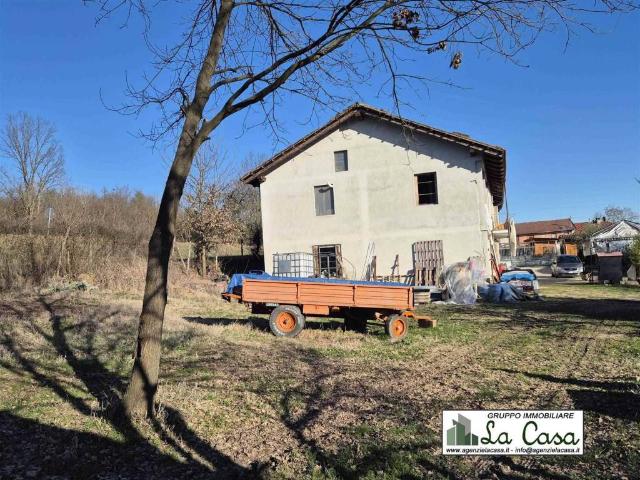 Rustico / Casale in vendita a Villafranca d'Asti AT