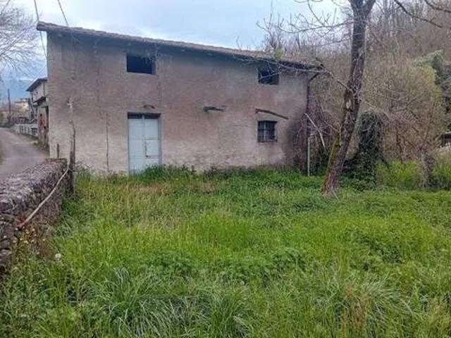 Rustico / Casale in vendita a Villafranca in Lunigiana MS