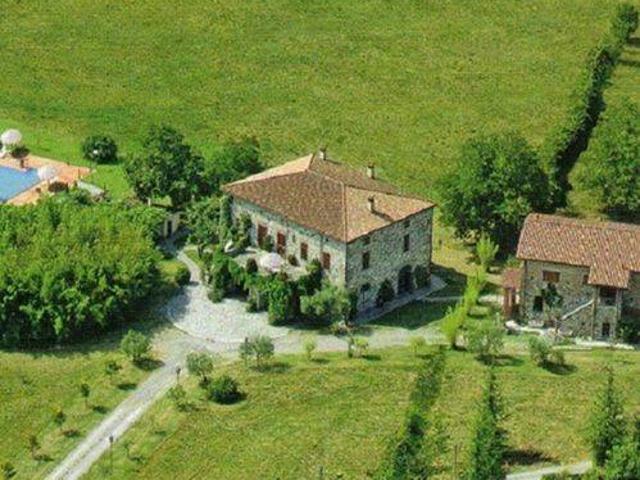 Rustico / Casale in vendita a Villafranca in Lunigiana MS