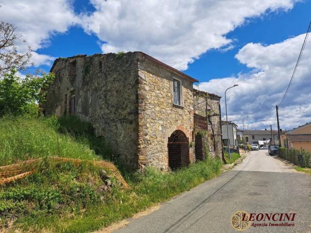 Rustico / Casale in vendita a Villafranca in Lunigiana MS