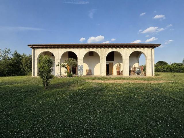 Rustico / Casale in vendita a Villafranca Padovana PD
