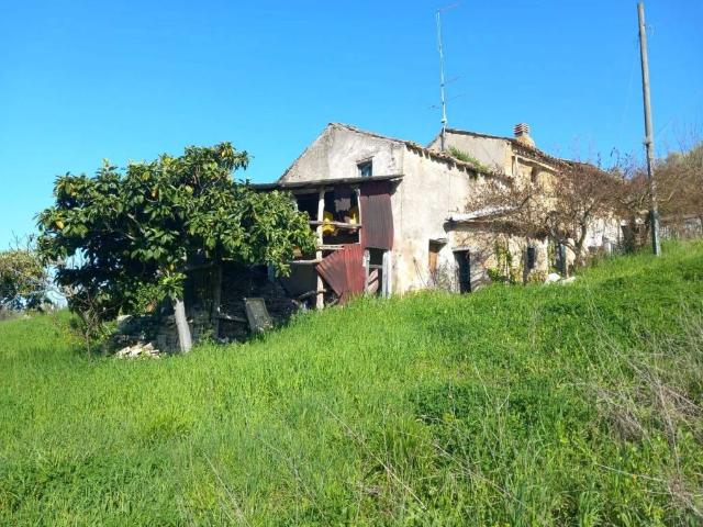 Rustico / Casale in vendita a Villamagna CH