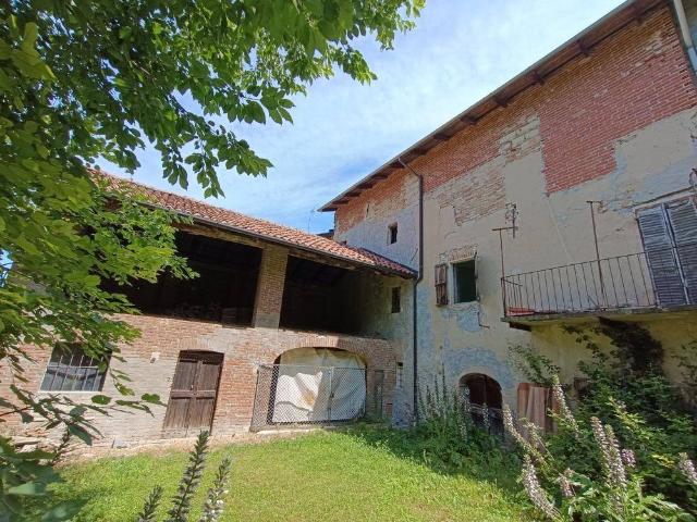 Rustico / Casale in vendita a Villamiroglio AL