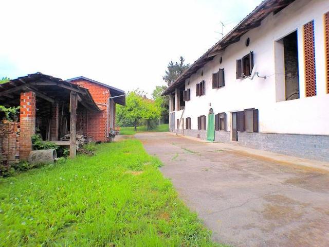 Rustico / Casale in vendita a Villamiroglio AL