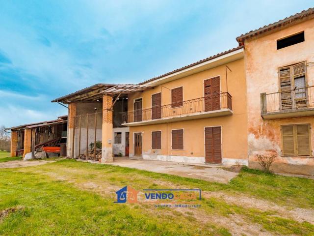 Rustico / Casale in vendita a Villanova Mondovì CN
