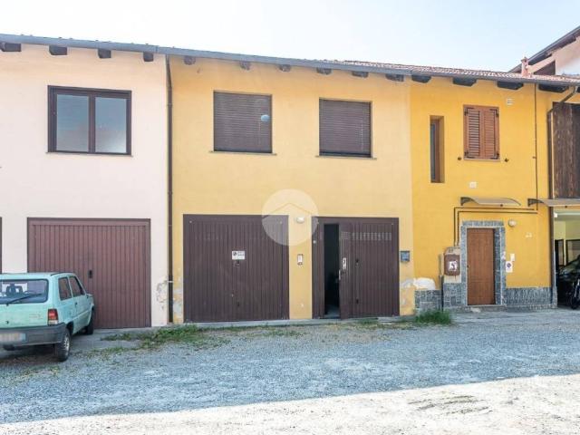 Rustico / Casale in vendita a Villanova Canavese TO