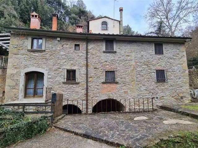Rustico / Casale in vendita a Vinci FI