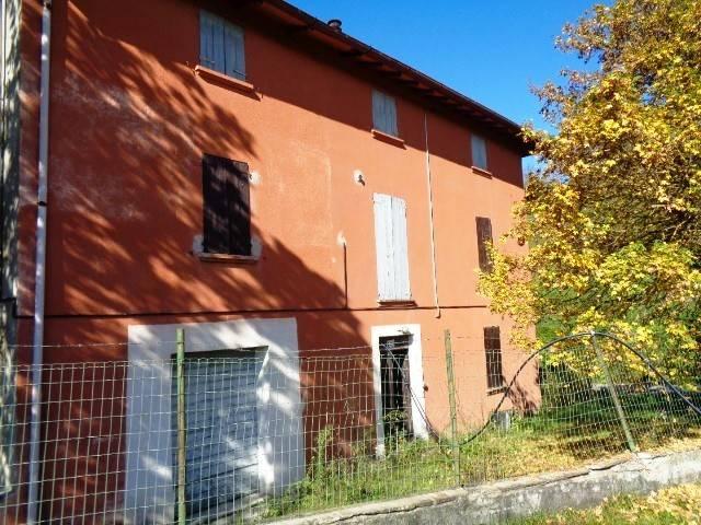 Rustico / Casale in vendita a Zocca MO