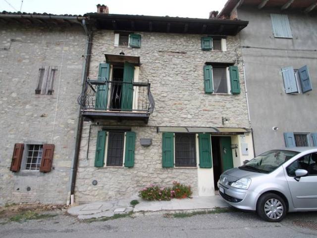 Rustico / Casale in vendita a Zocca MO
