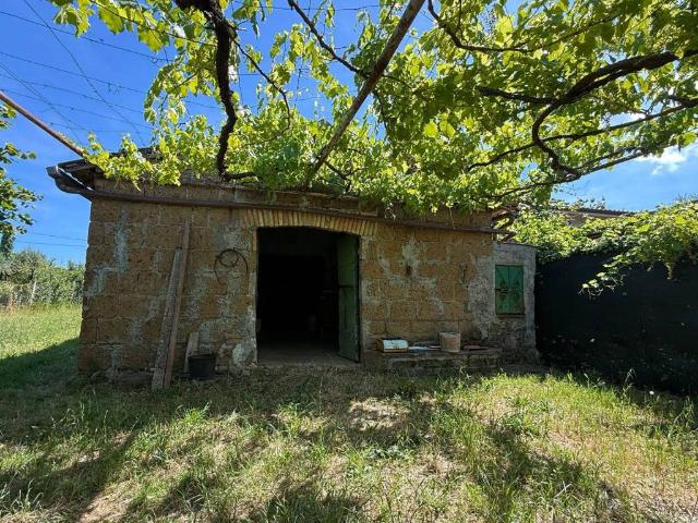 Rustico / Casale in vendita a Zagarolo RM