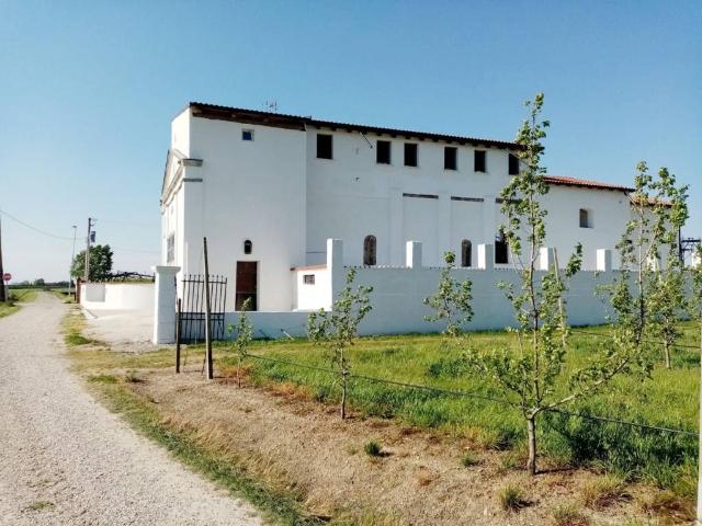 Rustico / Casale in vendita a Zevio VR