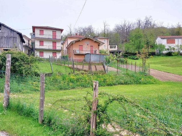 Rustico / Casale in vendita a Zeri MS