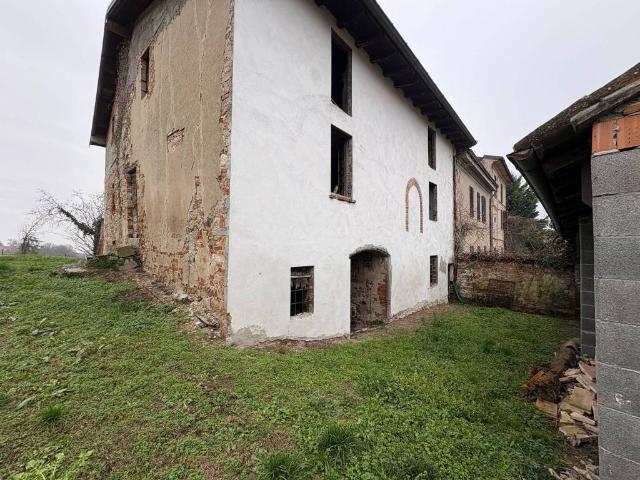 Rustico / Casale in vendita a Ziano Piacentino PC