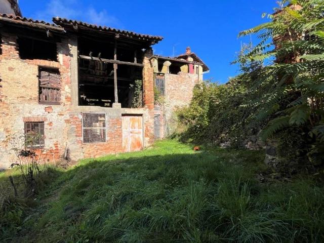 Rustico / Casale in vendita a Zumaglia BI