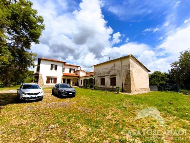 Rustico casale in Vendita in zona MONTEMASSI