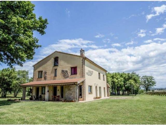 Rustico casale in Vendita in zona RIBOLLA con giardino