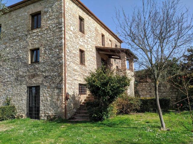 Rustico / Casale in affitto a Amelia TR