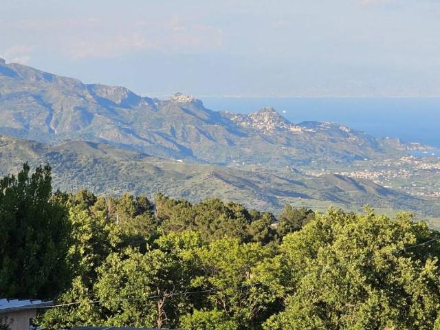 Rustico / Casale in affitto a Piedimonte Etneo CT