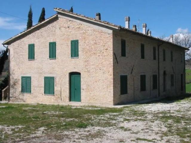 Rustico / Casale in affitto a Urbino PU
