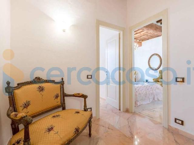 Rustico casale in ottime condizioni in affitto a Montecarlo