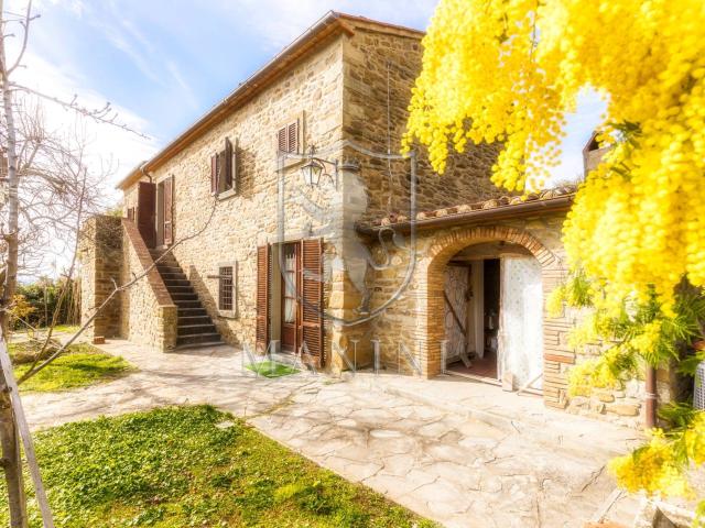 Casale in vendita a Cortona