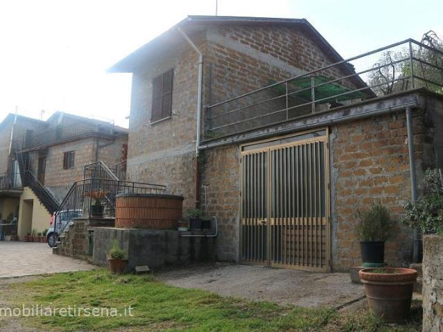 Rustico con box doppio, Orvieto morrano vecchio