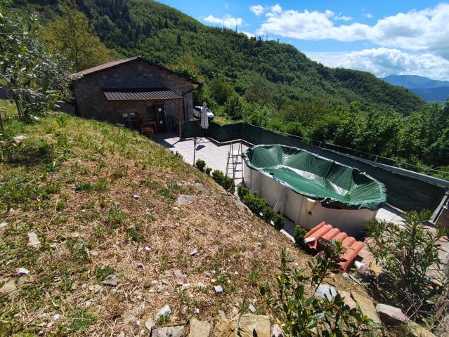 Rustico con giardino, Villa Collemandina sassorosso