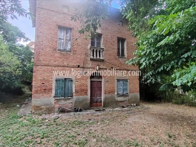 Rustico con giardino a Chiusi