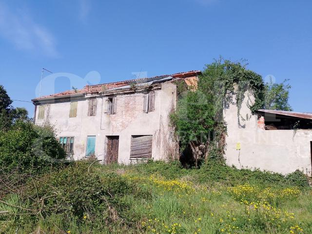 Rustico con giardino a Rovigo