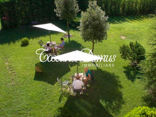 Rustico con giardino a Siena