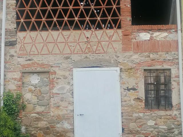 Rustico con giardino, Capannori lunata
