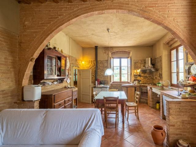 Rustico con giardino, Chianni rivalto