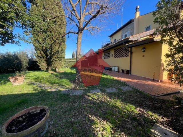 Rustico con giardino, Empoli corniola