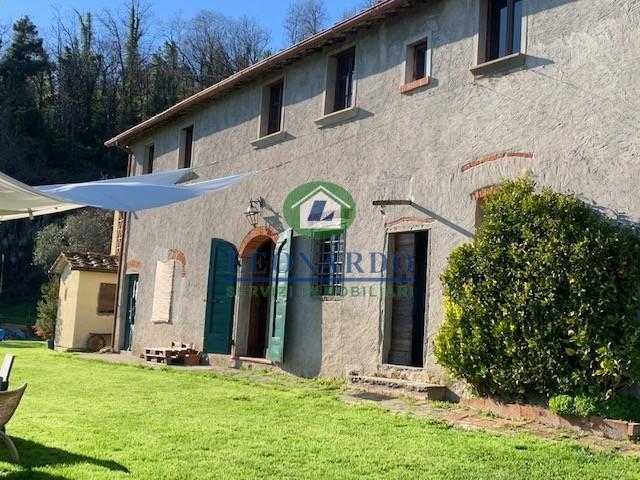 Rustico con giardino, Massa e Cozzile massa