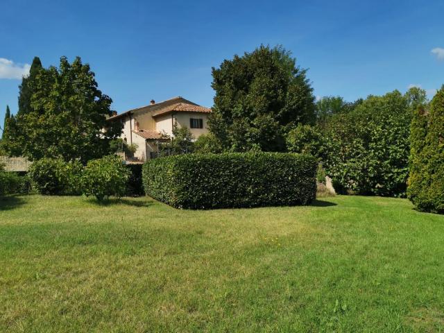 Rustico con giardino, Poggibonsi staggia