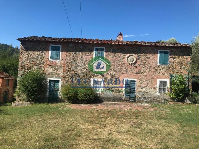 Rustico da ristrutturare a Montecatini Terme